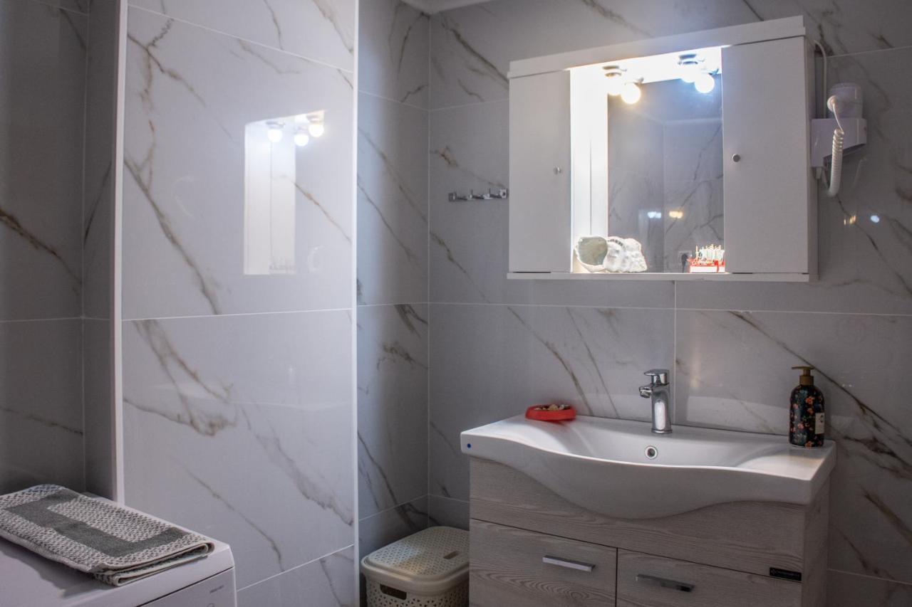 Marial City Apartment Chania Chrissi Akti Chania Exterior foto
